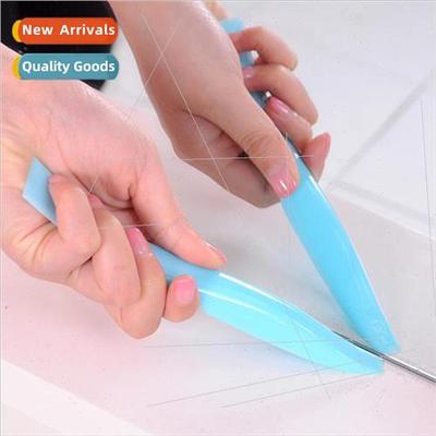 Household stain removal double-ended crevice cleaning scrape