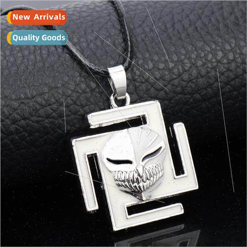 Anime BLEACH Shinigami Kurosaki Ichigo Mask Necklace Manji S