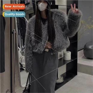 fox fur niche friendly temperament 2023 Toka female Eco coat