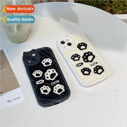 Black and White Bear Paw Cat Ears Apple 15ProMax Fleece Appl