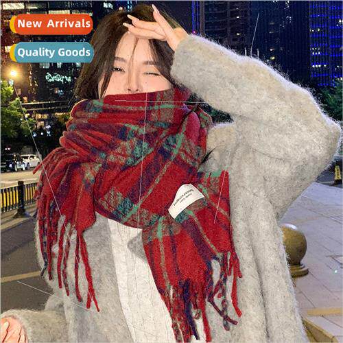 2023 new plaid scarf female winter thickened warm retro hobb