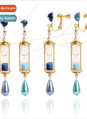 Manga Vanitas  earrings Vanitass handbook earrings cos hourg