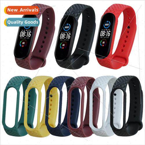适用 millet bracelet 5 strap replacement band diamond patter