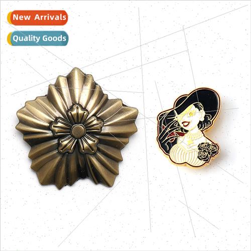 Resident Evil 8 Mrs. Timiscu Brooch Vampire Moth Lady Moth L