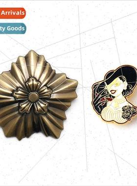 Resident Evil 8 Mrs. Timiscu Brooch Vampire Moth Lady Moth L