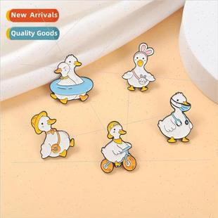 Flat Duck Beak Brooch Small Yellow Animal