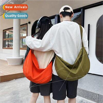 2022 new cool male sports students dumpling bag Hong Kong  f