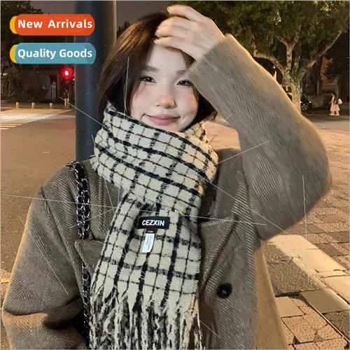 White plaid fall and winter high-level sense of scarf female