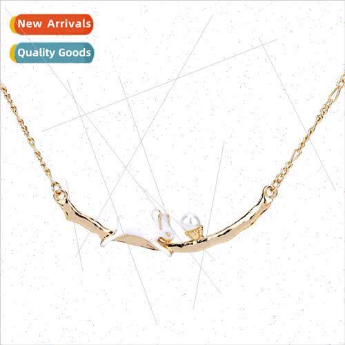 Jewelry painting oil rabbit pearl necklace sweet cute bunny
