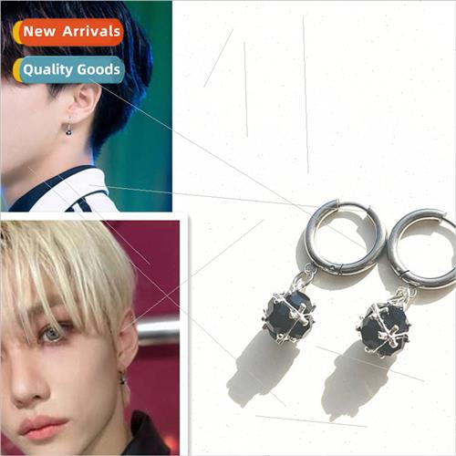 Korea Stray Kids Felix Han  Sung Black Stones Earring Clips