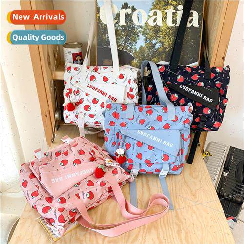 Cute Strawberry 适用eign Fresh Students Elementary Junior Hi