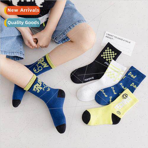 2022 Spring and Autumn new childrens socks cartoon fashion K