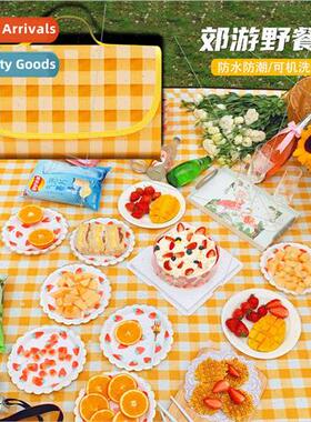 Outdoor moistureproof picnic mat thickened waterproof floor