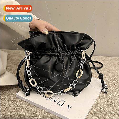 Large-capacity creative small black dress bucket shoulder ba