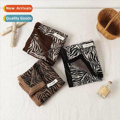 che pleated retro literary zebra grain thin section of cotto