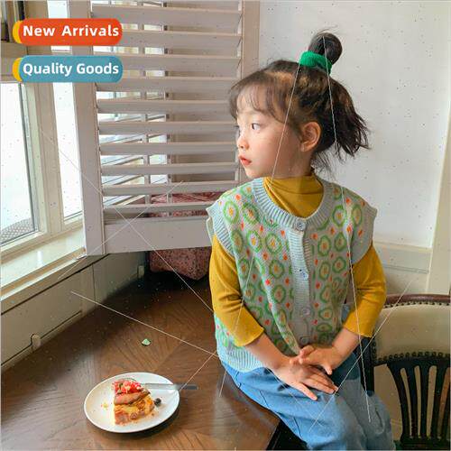 Childrens vest 2023 autumn girls Korean  of the flower wool