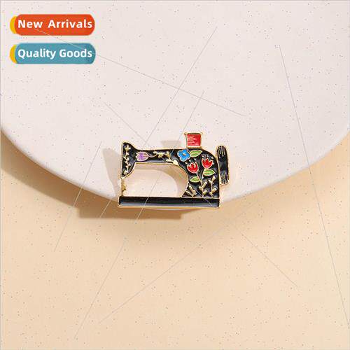 Chinese  face painting brooch retro sewing machine creative