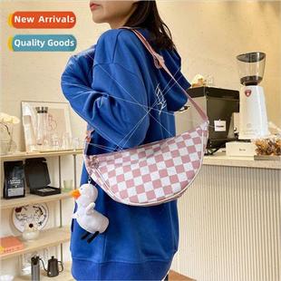 Japanese Harajuku fashion checkerboard checkerboard chest b