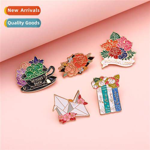 Europe and  Uned States thousands  paper cranes books and fl