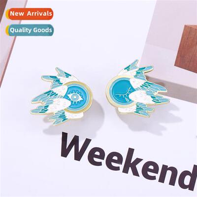 New creative carto wings fears eyes alloy brooch clos bags s