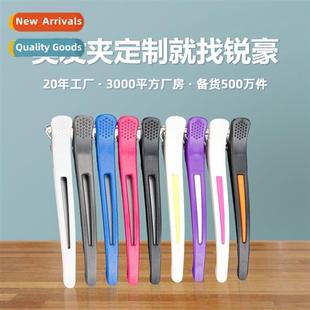 make stylist trace ban shark clip barber posiing