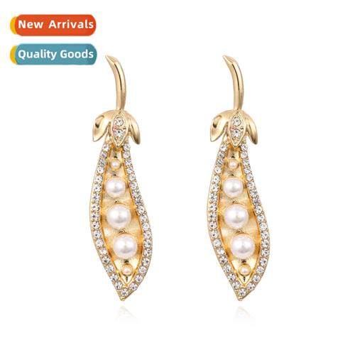 New creative alloy chili earrings retro fashi metal wh diamd