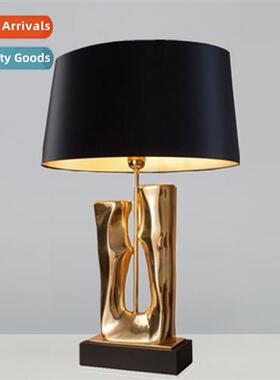 Scinavian fashi light luxury simple gold resin table lamp -m