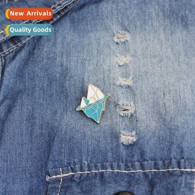 Brooch European and American new carto Antarctic iceberg bro