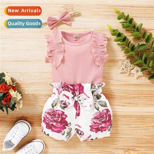 2020 new n sleeveless p-striped top + small floral shorts th