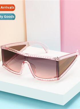 Quadrilateral lenses wh diamds sunglasses Fashi square e- su