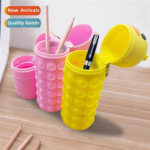 Fashi small fresh bubble retractable cup pen holder cute car