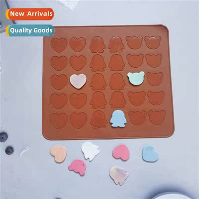 30 Hole Heart Penguin Macar Cushi 271