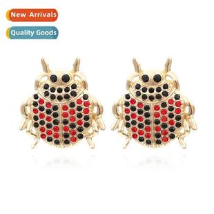 Creative fashi small insect earrings inlaid wh diamds cute m