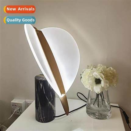 Simple modern bedroom nightst table lamp creative er  house