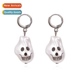 ghost face circle simple metal pearl retro Fashi earrings