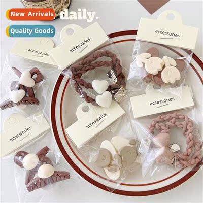 Cute carto bear rabb pin  circle female students temperament