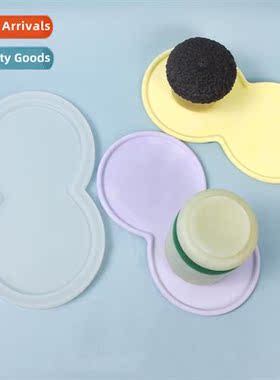 Three csecutive oval tray n-slip wear-resistant coasters sil