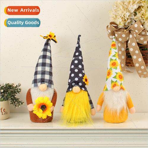 Sunflower Standing Pose Doll Rudolph Faceless Doll Gnome Elf