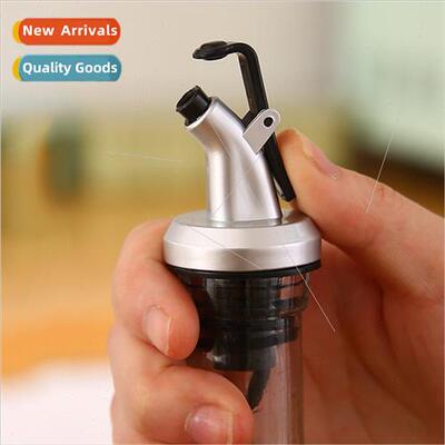 Oil spout oil pot spout oil bottle stopper pouring spout red