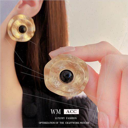 lver pin pleated irregular metal onyx stud earrings fashion