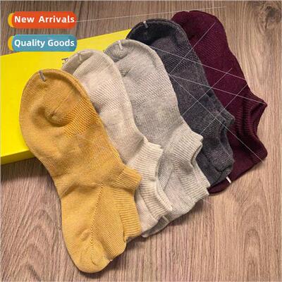 Spring and summer new mens shallow invisible socks Japanese