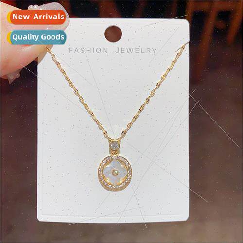 Delicate mple Four Leaf Flower Round Zirconia Necklace Women