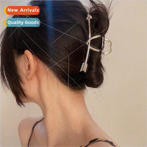 Europe One Arrow Through Heart Heart Grab Clip Sweet Cool Sh