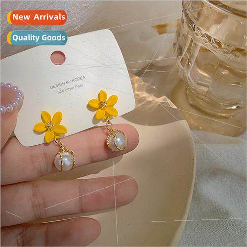 Summer fresh flower earrings 2022 new tide hundreds pearl ea