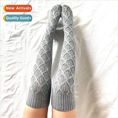 Europe autumn and winter solid color knted pile socks women