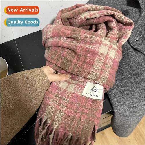 Plaid scarf female Korea atmosphere sense warmth new dry ros