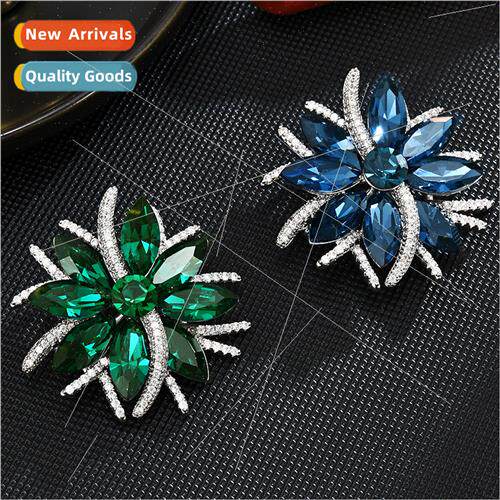 Autumn winter high-grade Austrian crystal wreath brooch vint