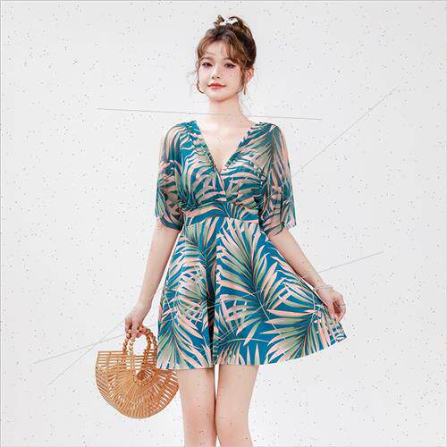 One-piece swimsu female 2023 new fashion conservative belly-