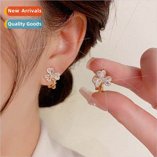 Delicate Zirconia Trefoil Flower Ear Clips Fashion che Sweet