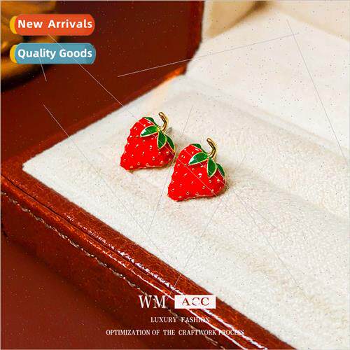 lver needle oil drop red strawberry metal earrings Korea sma